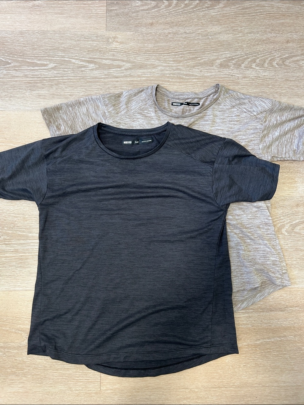 2 REI Short Sleeve Crew Tee in Black and Tan Heather
